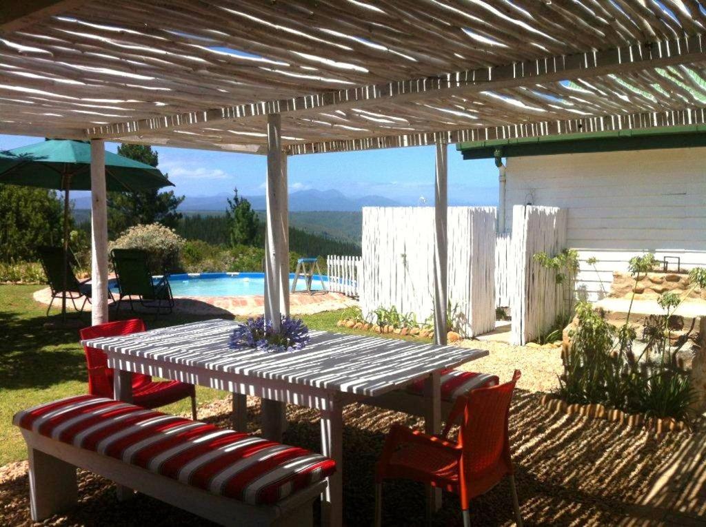 Hotel Protea Wilds Retreat à Harkerville Extérieur photo